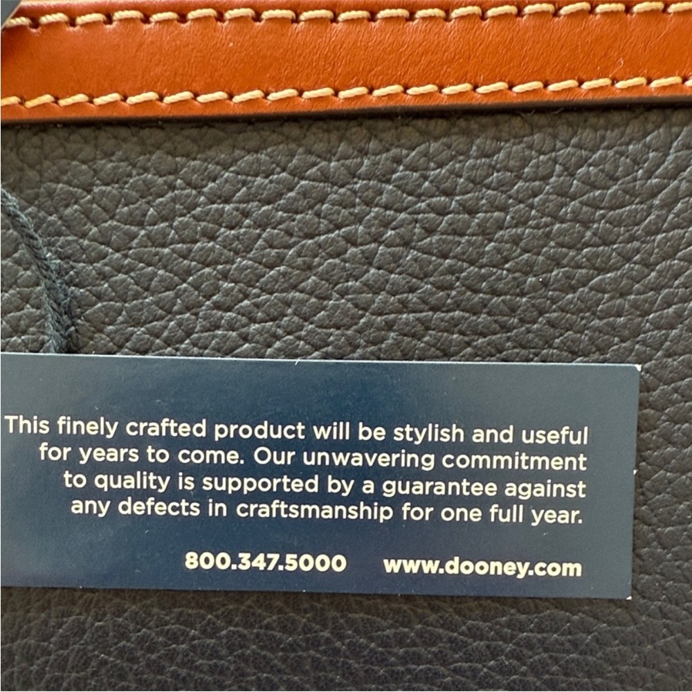 Dooney & Bourke Wristlet - Picture 15 of 17